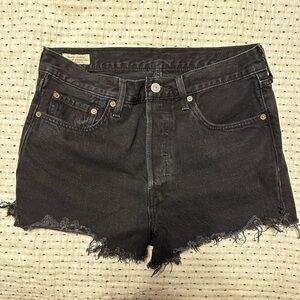 Black Levi’s Shorts size 28
